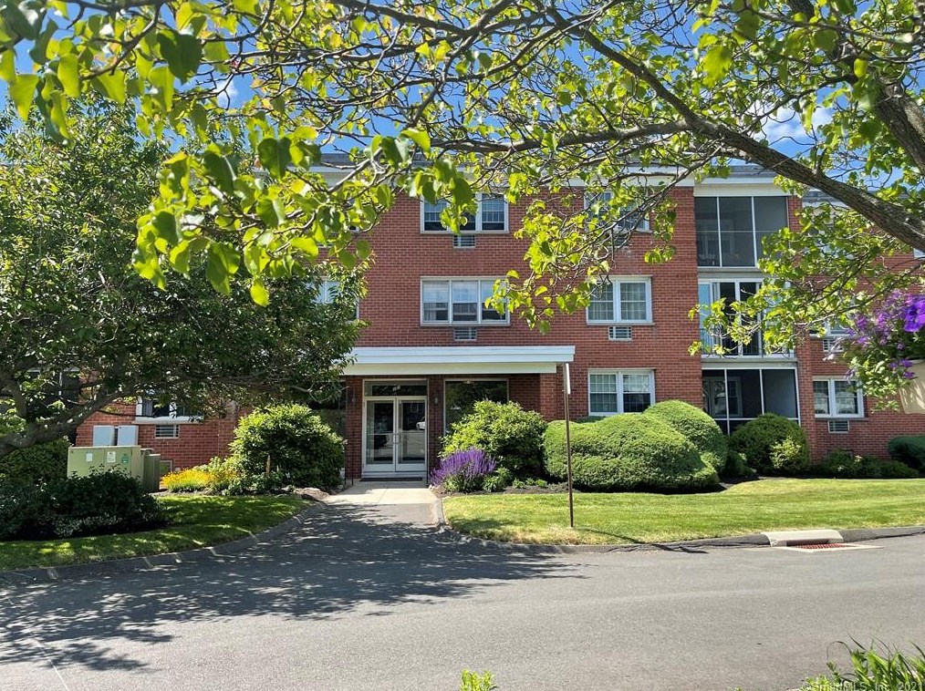 181 Melba St #221, Milford, CT 06460
