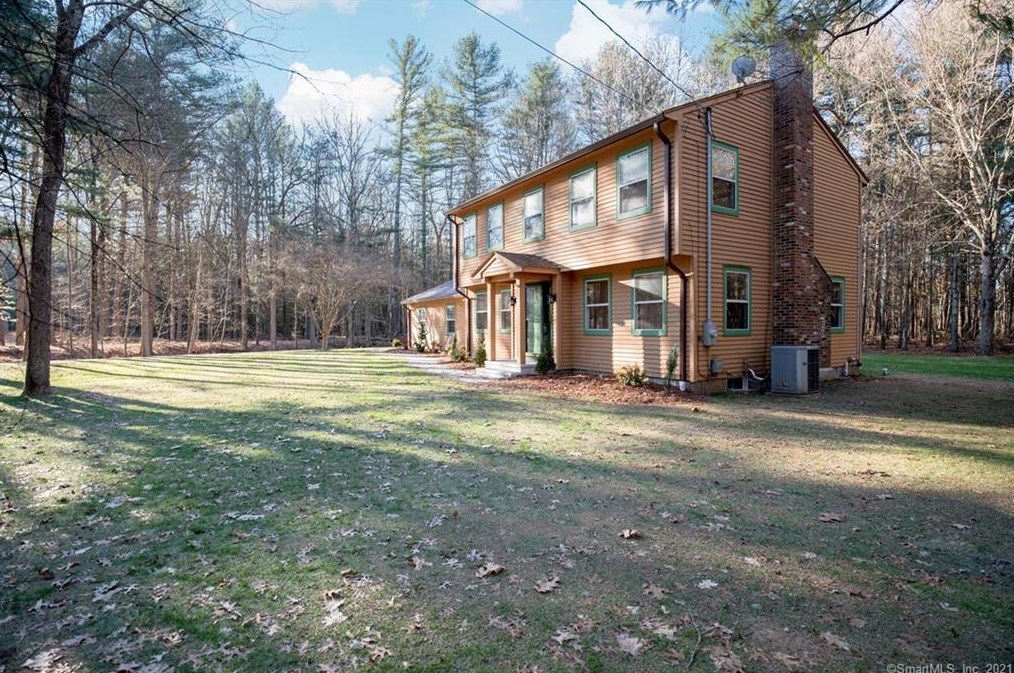 18 Hall Hill Rd, W Willington, CT 06279-1811
