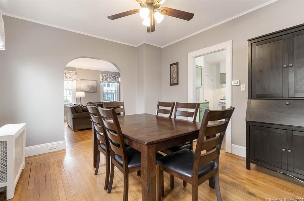 121 Central Ave, New Haven CT 06516-6731 exterior