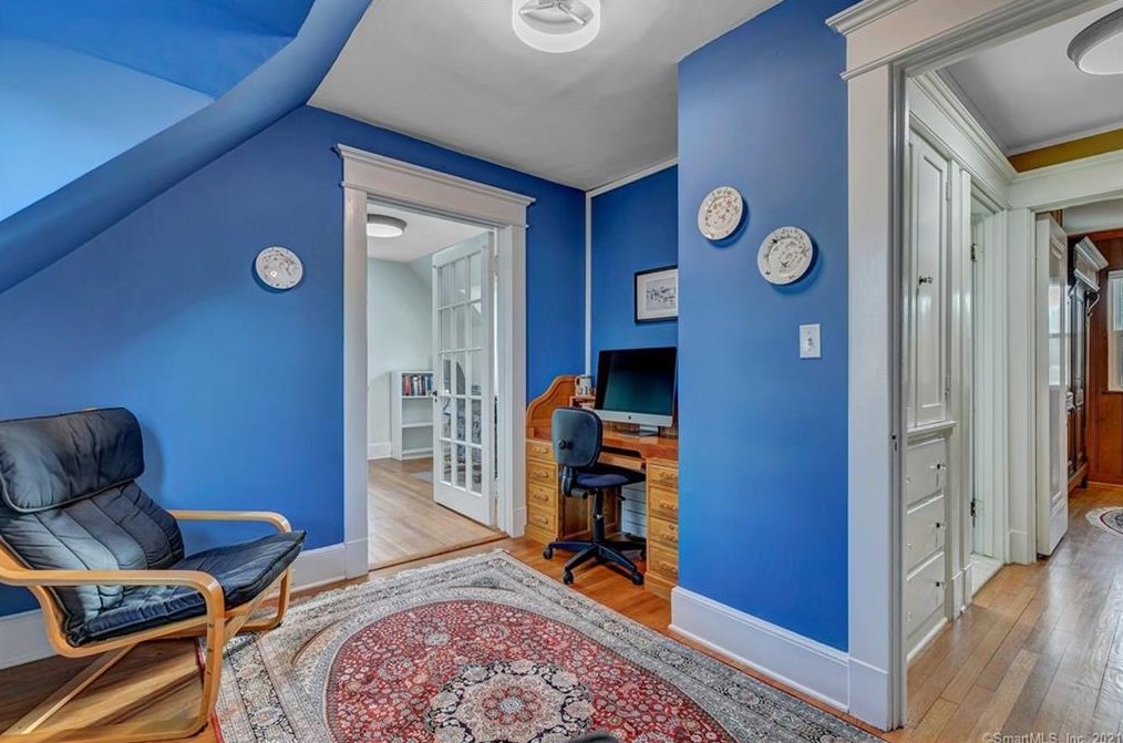 75 Hall St, New Haven CT 06516-3719 exterior