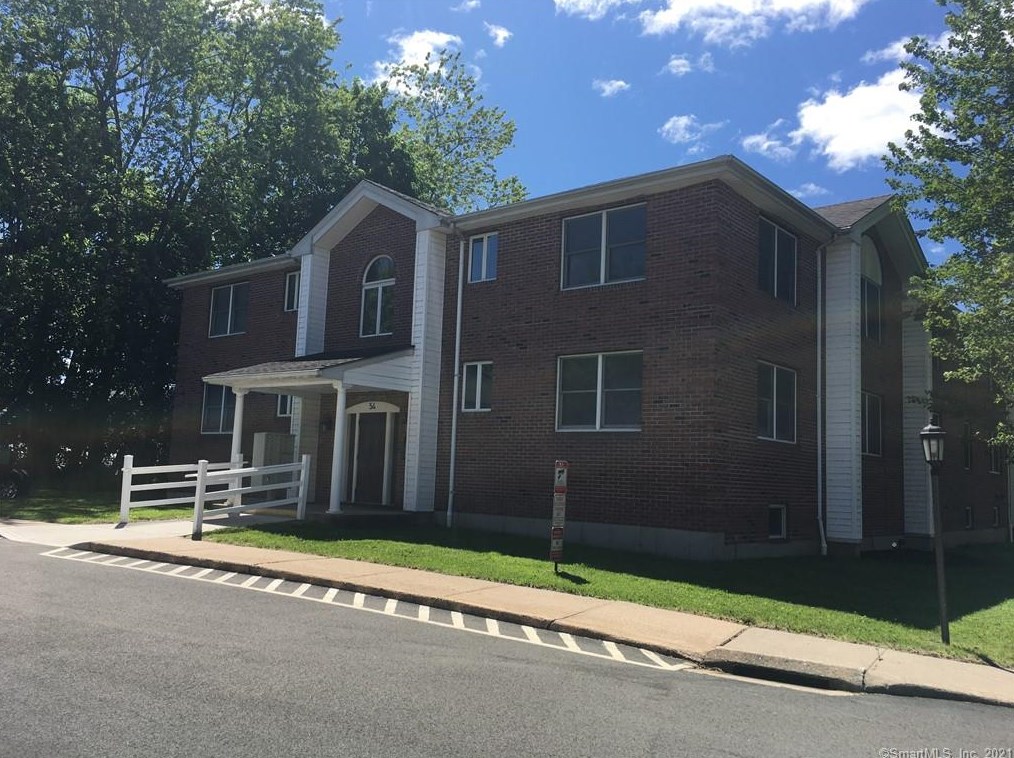 54 Oak St #13, Middletown, CT 06457