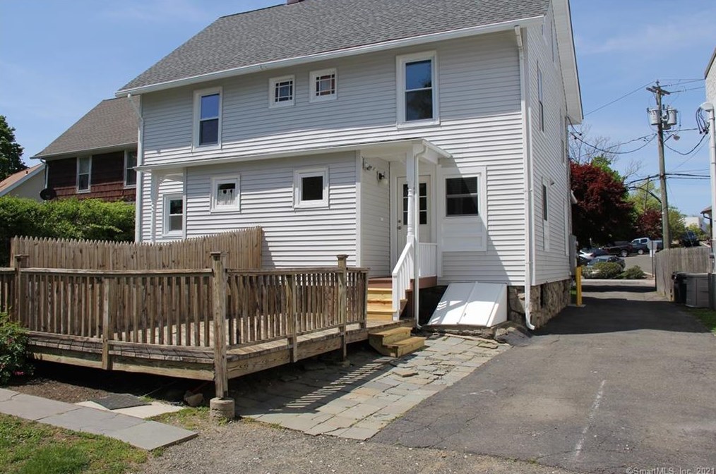 8 Cross Ln #b, Greenwich, CT 06830