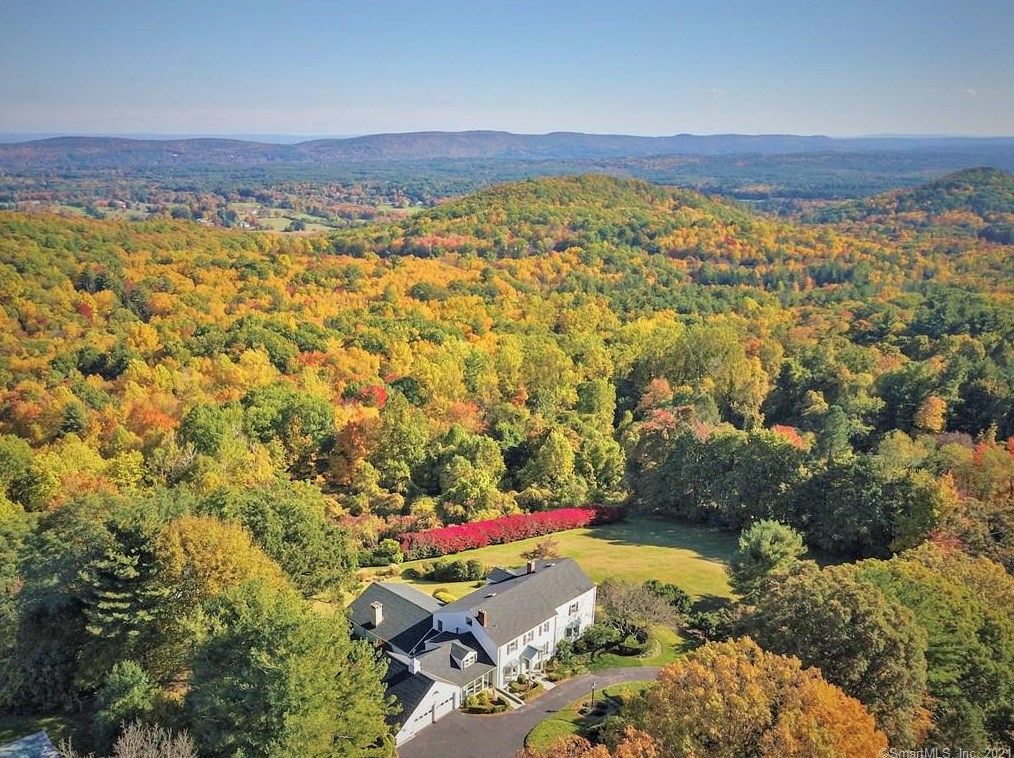 168 Westledge Rd, Simsbury CT  06092-2015 exterior