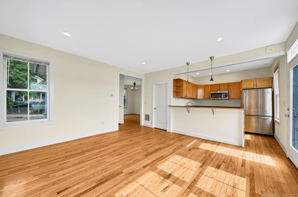 253 Front St, New Haven CT 06513-3205 exterior