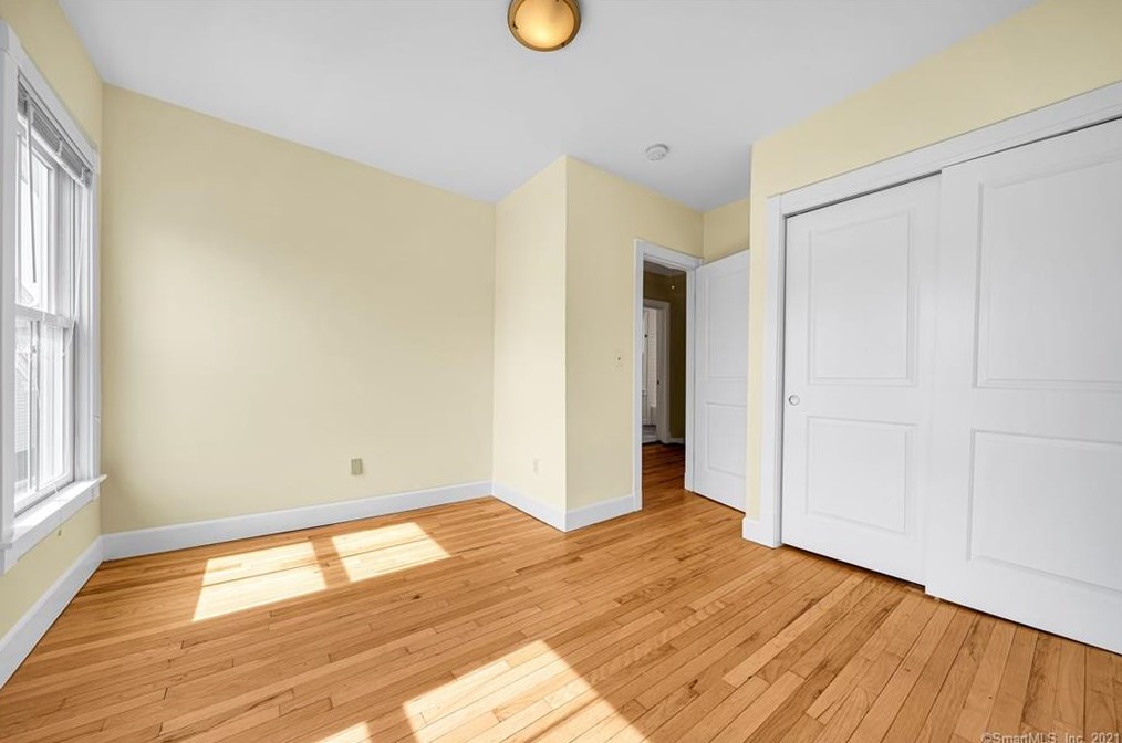 253 Front St, New Haven CT 06513-3205 exterior