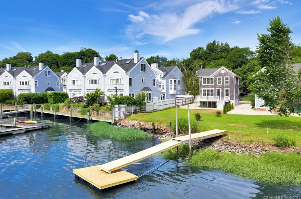 253 Front St, New Haven CT 06513-3205 exterior