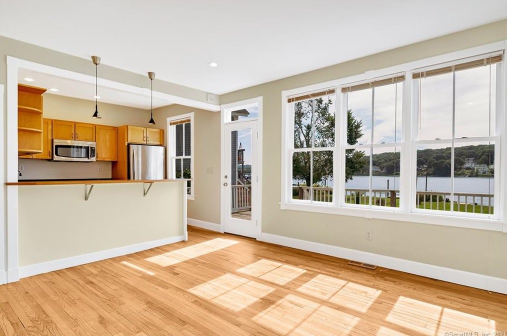 253 Front St, New Haven CT 06513-3205 exterior