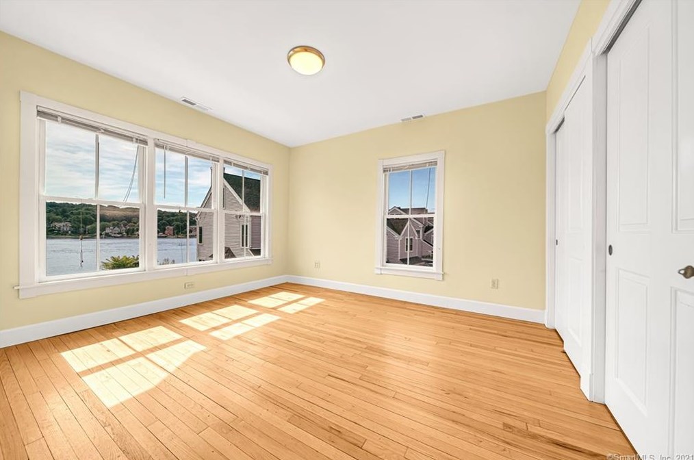 253 Front St, New Haven CT 06513-3205 exterior