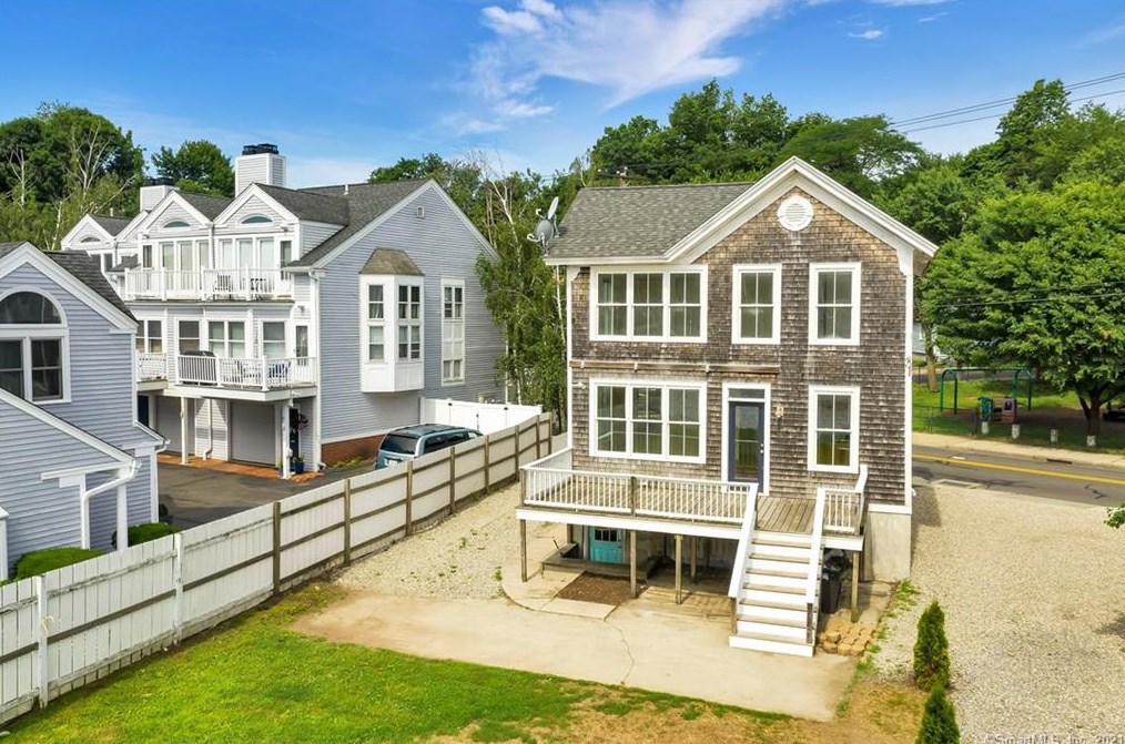 253 Front St, New Haven CT 06513-3205 exterior