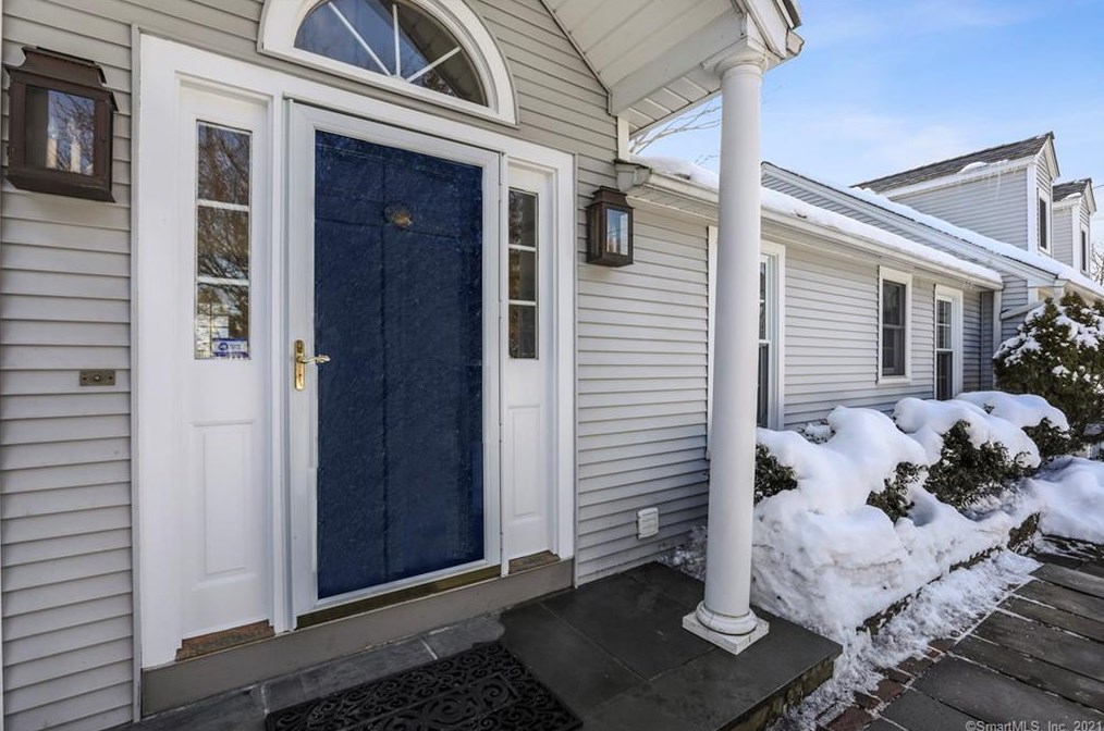 2 Evergreen Ave, Westport, CT 06880-2560