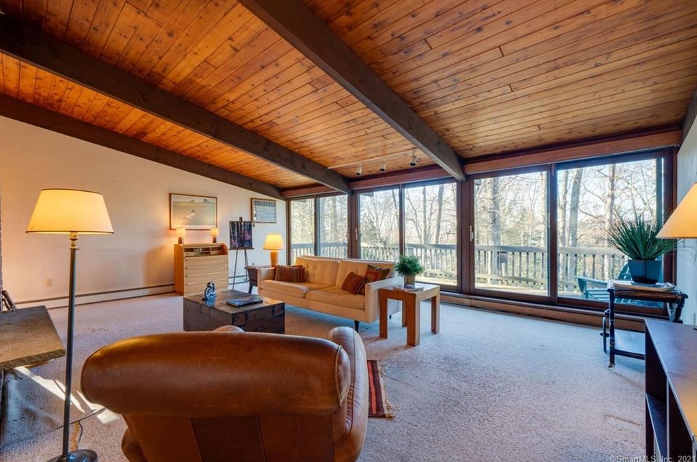 11 Thompson Rd, Storrs Mansfield, CT 06268-1806