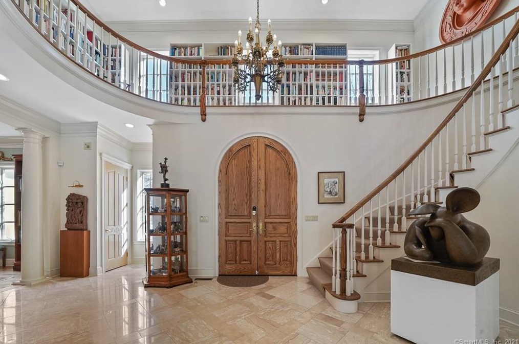 85 Manor Rd, Ridgefield, CT 06877