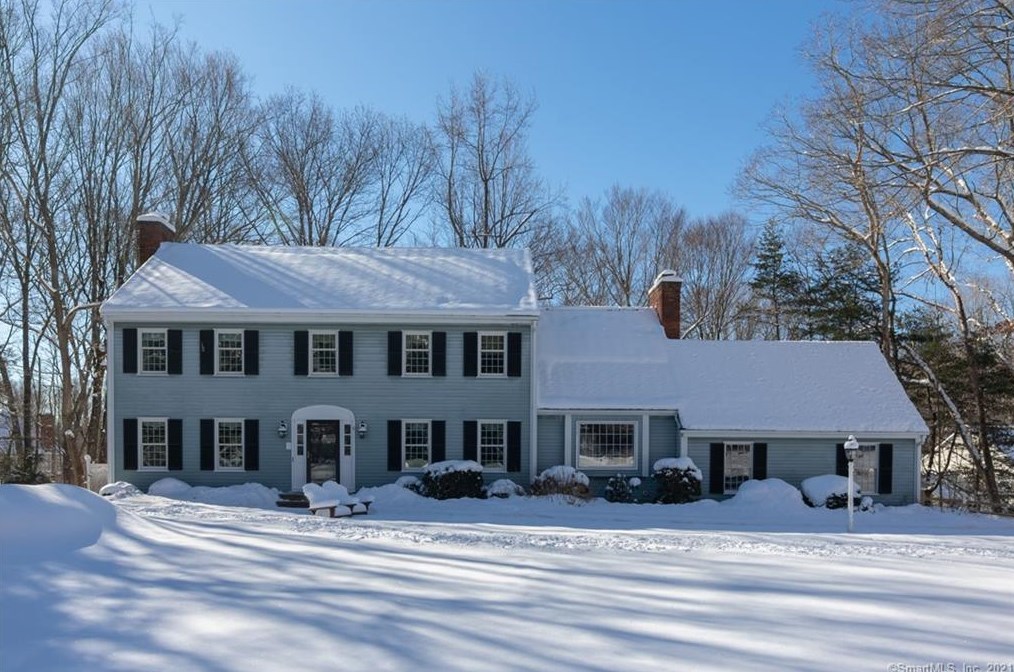 72 Heatherwood Dr, Madison, CT 06443-1807