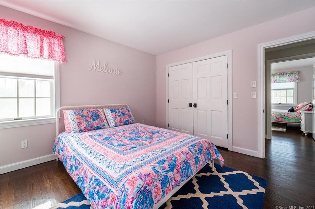 20 Hidden Springs Rd, Madison CT 06443-1670 exterior