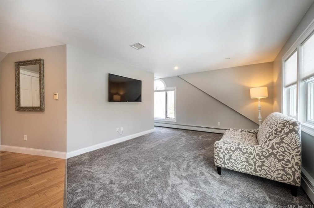 20 Hidden Springs Rd, Madison CT 06443-1670 exterior