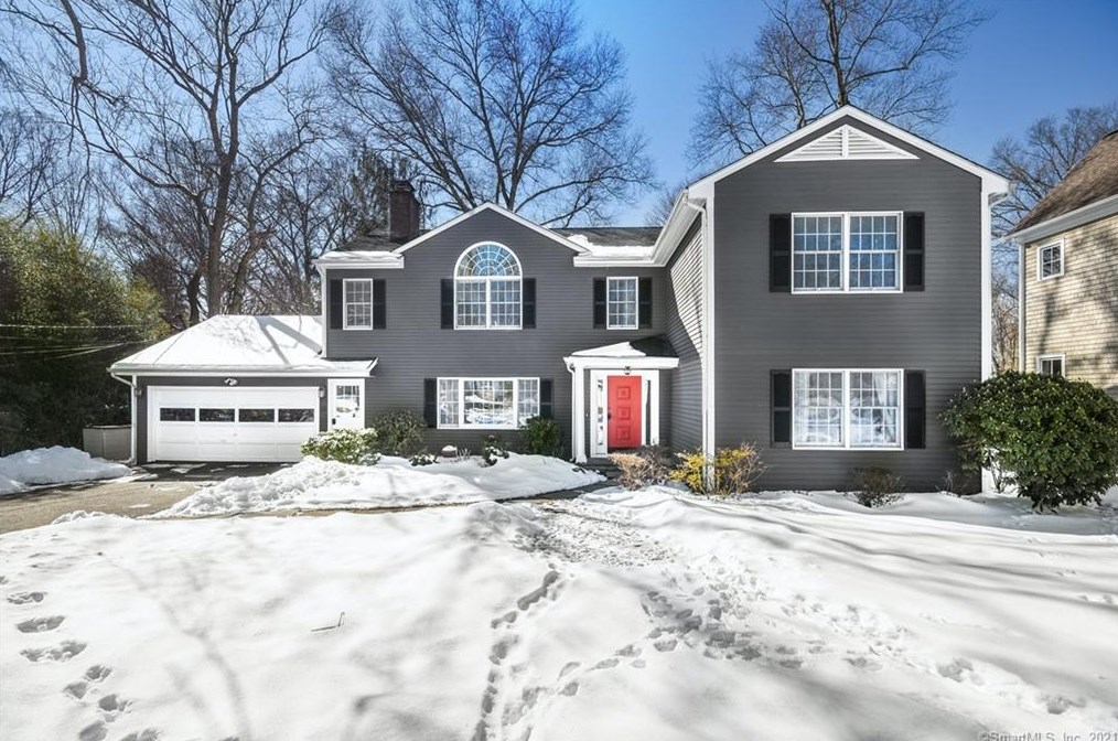 8 Ambler Rd, Westport, CT 06880 exterior