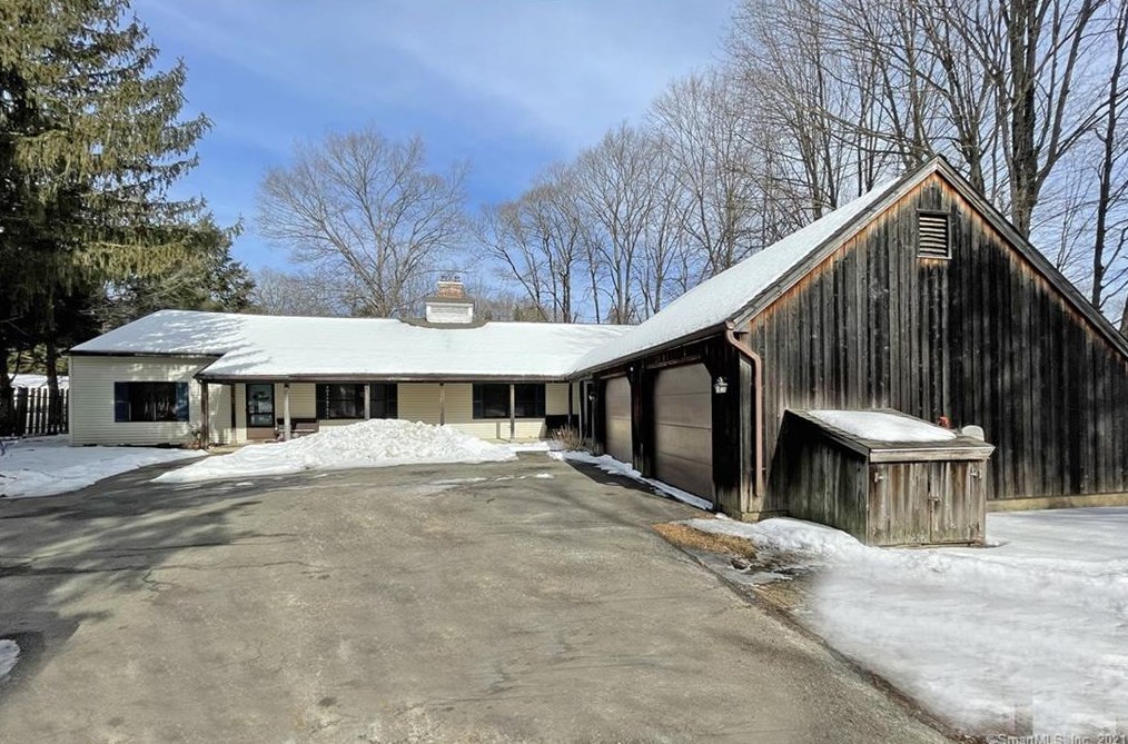 62 Westwood Rd, Woodbury, CT 06798