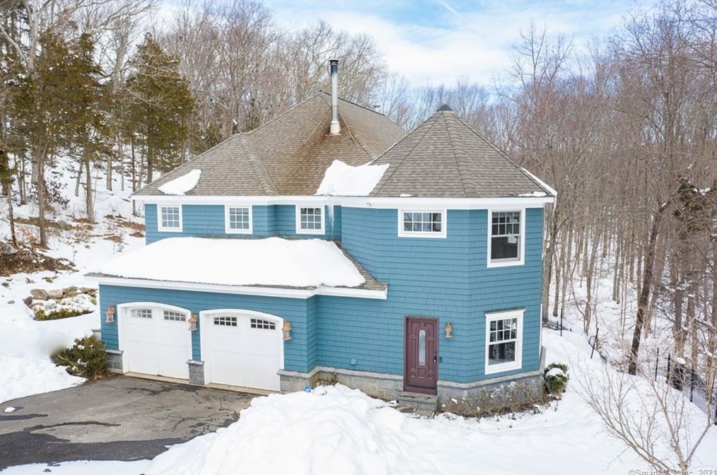 60 Mulberry Hill Rd, Fairfield, CT 06824-1622