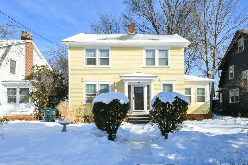87 Woodlawn St, New Haven, CT 06516 exterior