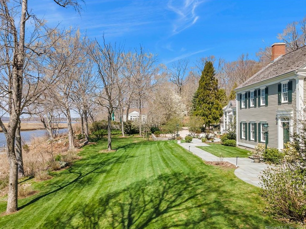 82 Neck Rd, Lyme, CT 06371