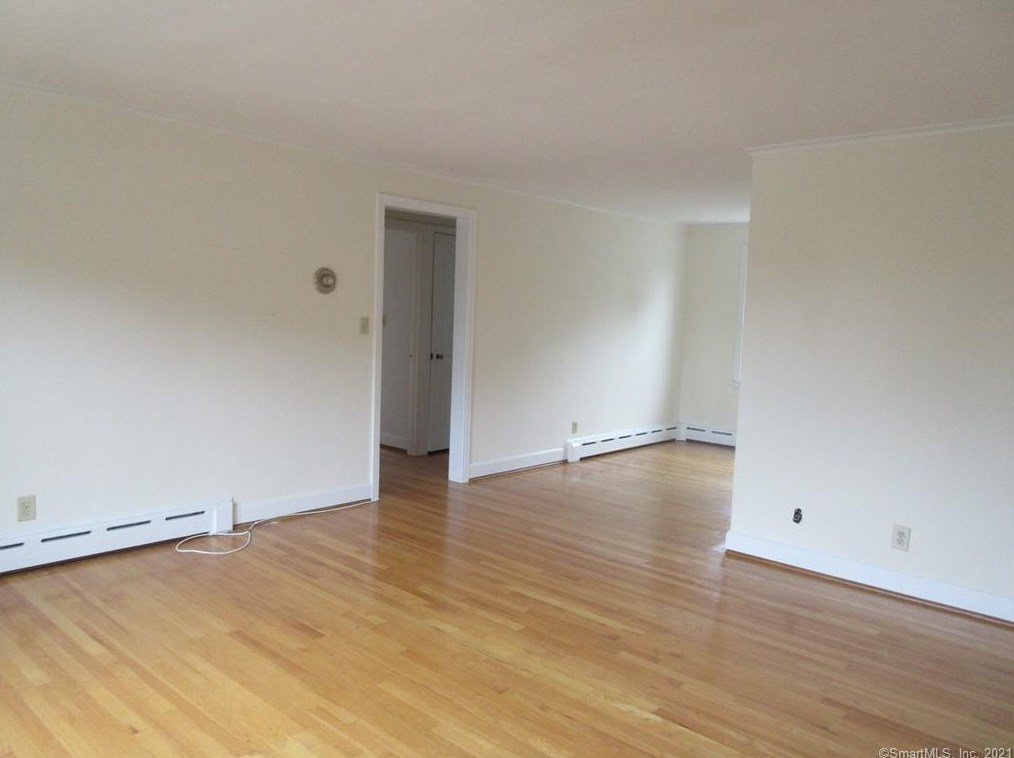 1052 Farmington Ave #3, Hartford, CT 06107