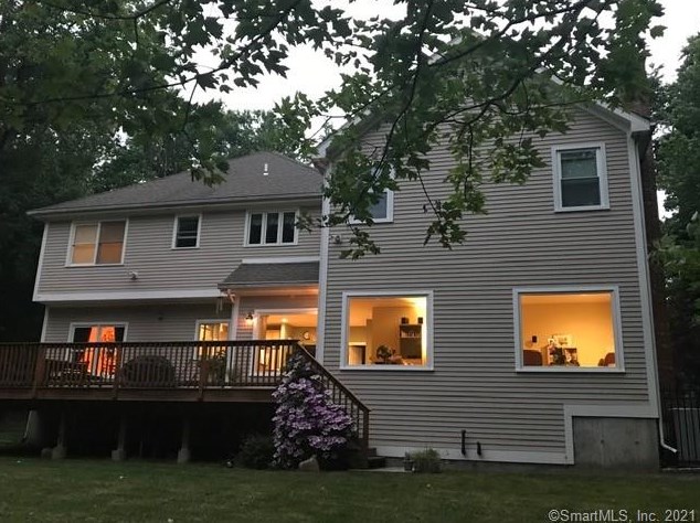 103 Peck Hl Rd, New Haven CT 06525-1334 exterior