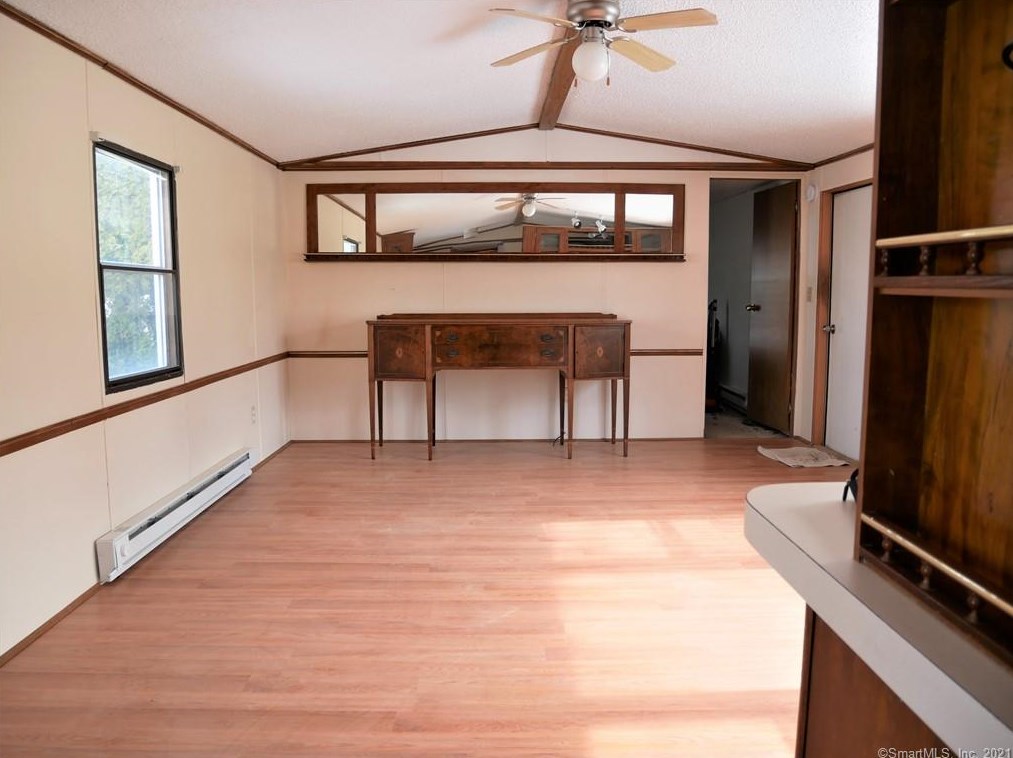 32 Fern Dr, Storrs Mansfield, CT 06268-1145