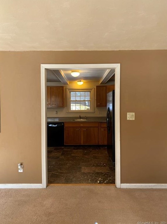 23 Mare Rd, Bristol, CT 06010