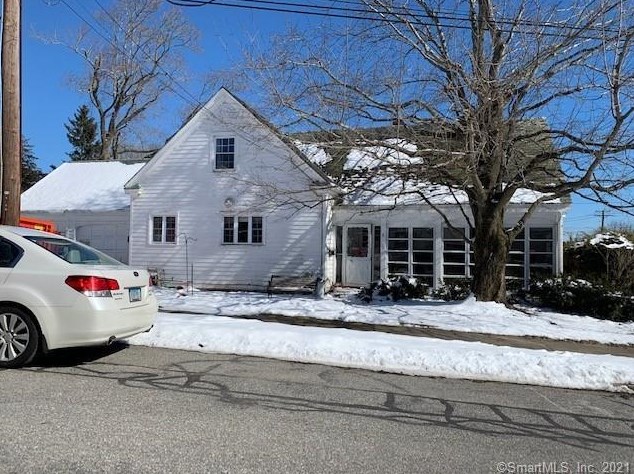 2 Wilcox Mnr, Pawcatuck, CT 06379 exterior