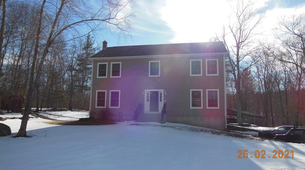 6 Society Rd, Lisbon, CT 06331-1216