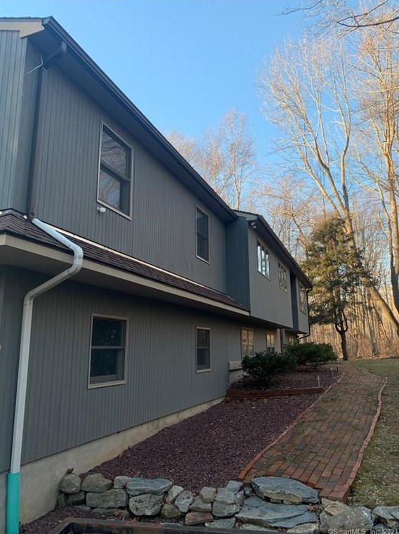 106 N Tower Hill Rd, Deep River, CT 06419