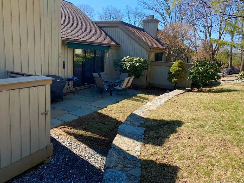 908 Heritage Vlg, Southbury, CT 06488-1336
