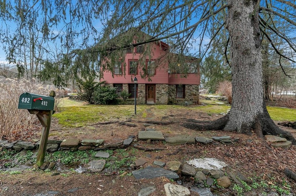 492 County Rd, Guilford, CT 06437-1035