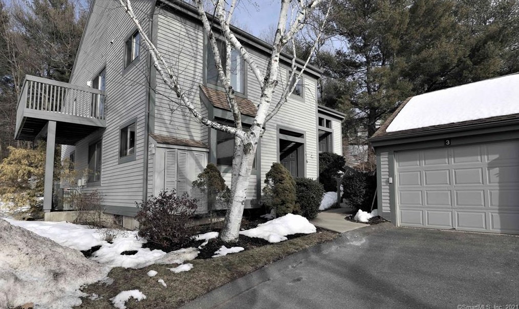 3 Sweetbriar Ln Unit 3, Avon, CT