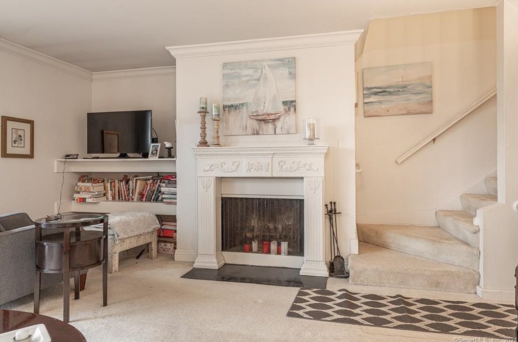22 Harbour Vlg, Branford, CT 06405-4491