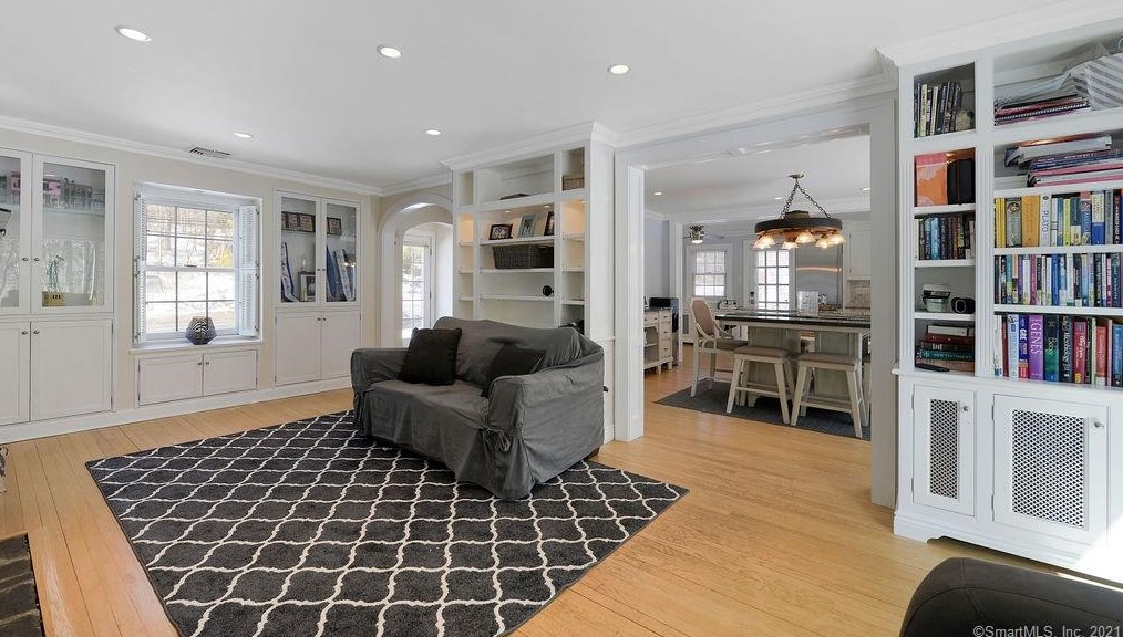 22 Coe St, Winsted CT 06098-1004 exterior