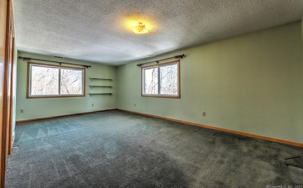 535 Carrington Rd, New Haven CT 06524-3158 exterior