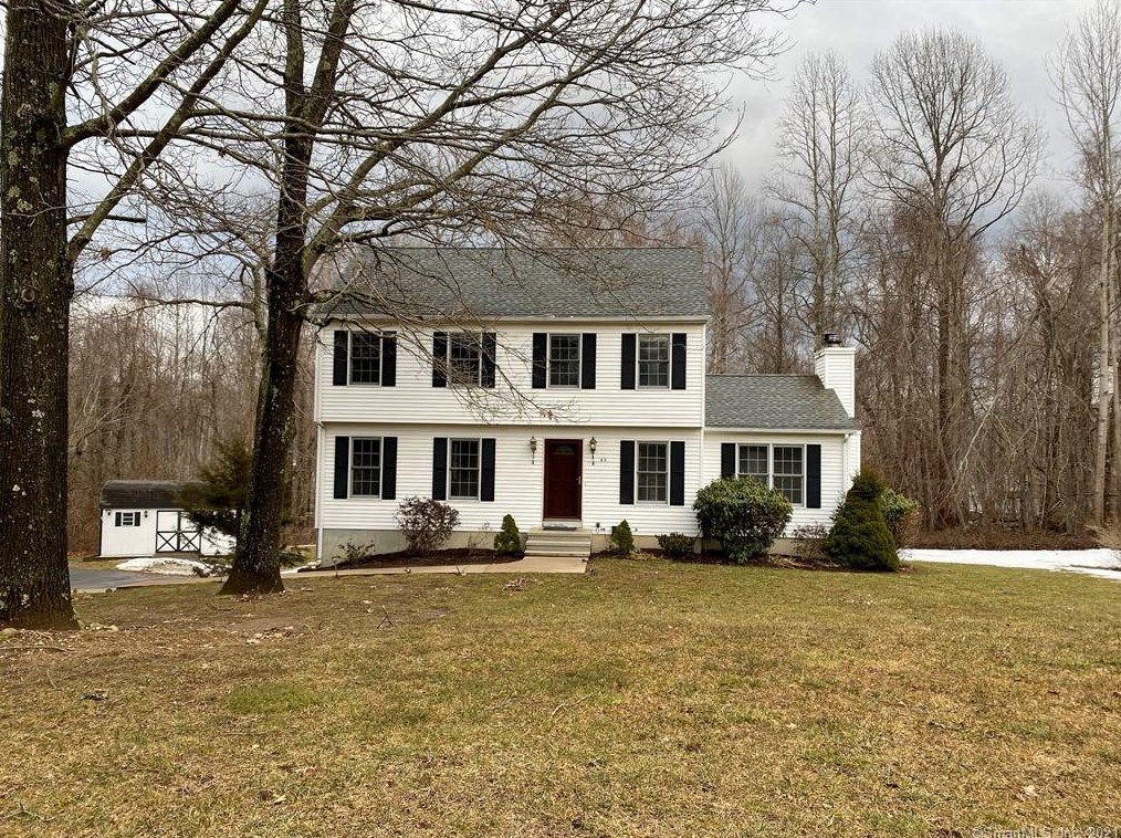 44 Fox Hill Dr, Clinton, CT 06413 exterior