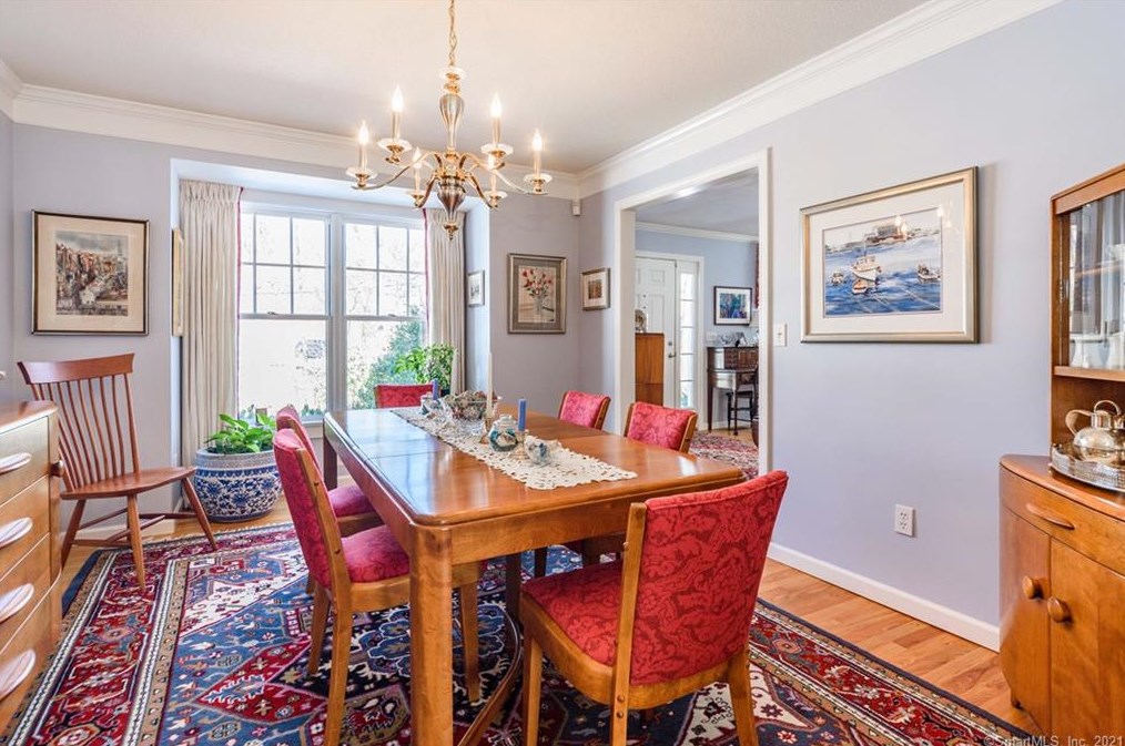 6 Carrington Ln, Farmington CT 06032-2344 exterior