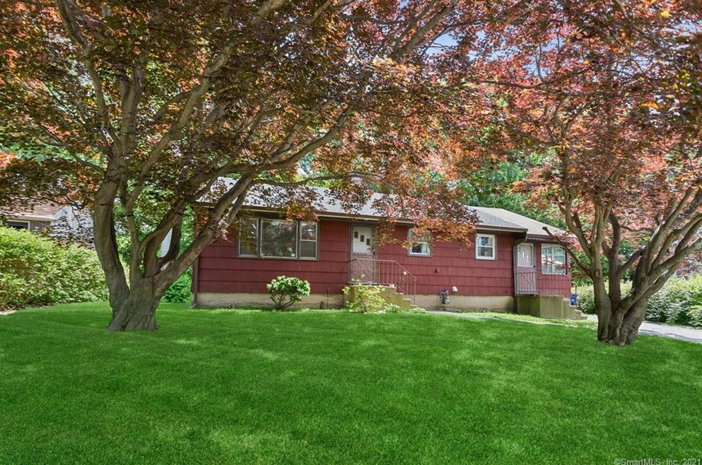 115 Forestview Rd, Bridgeport, CT 06606