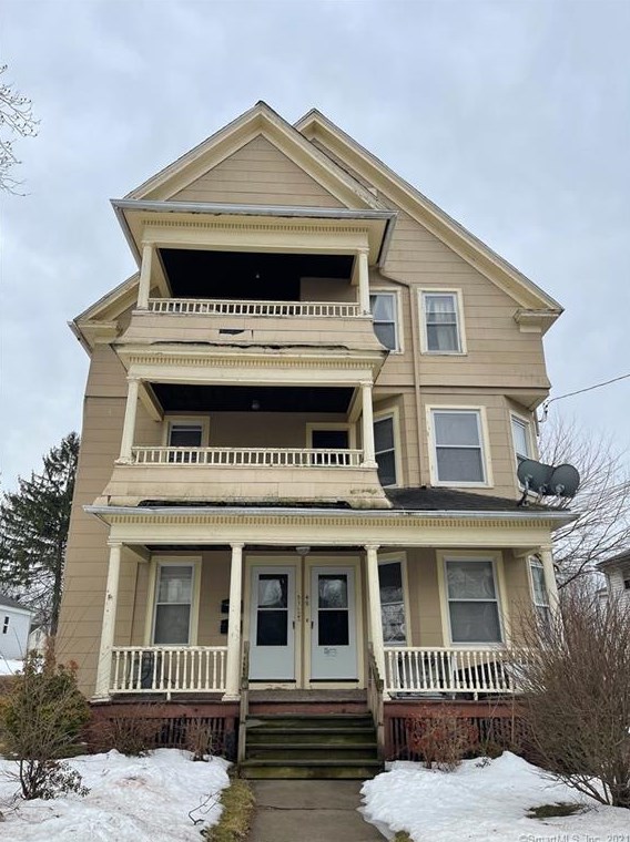 49 Roberts St, New Britain, CT 06051