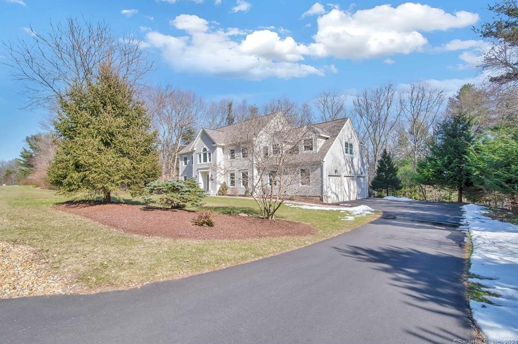 12 Marlboro Glade, Tolland, CT 06084-3553