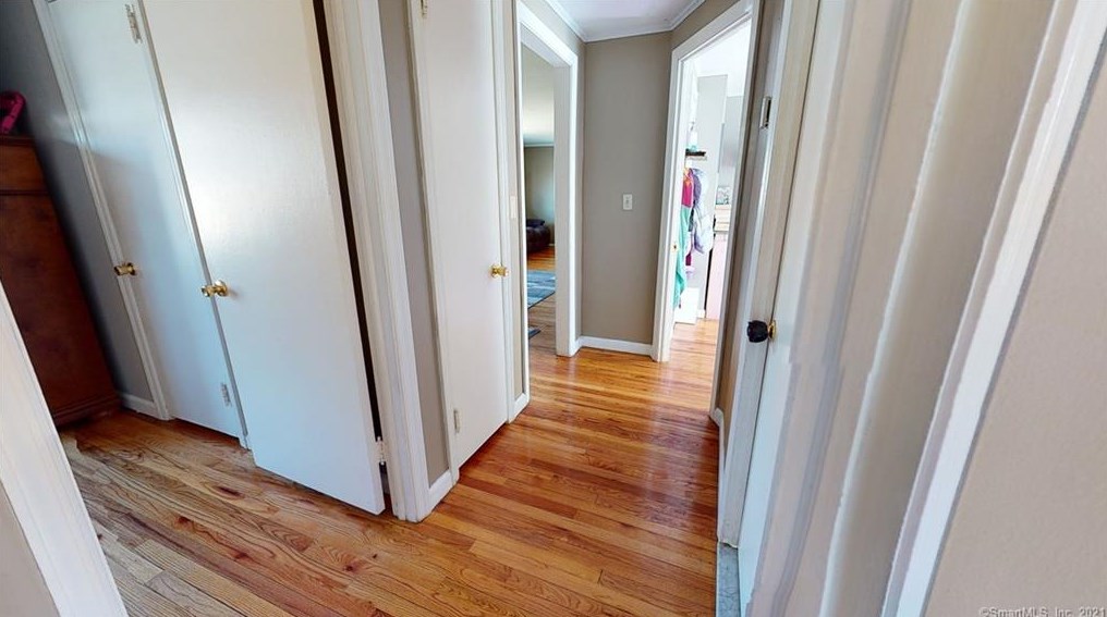 27 Burke Rd, Vernon CT 06066-2453 exterior