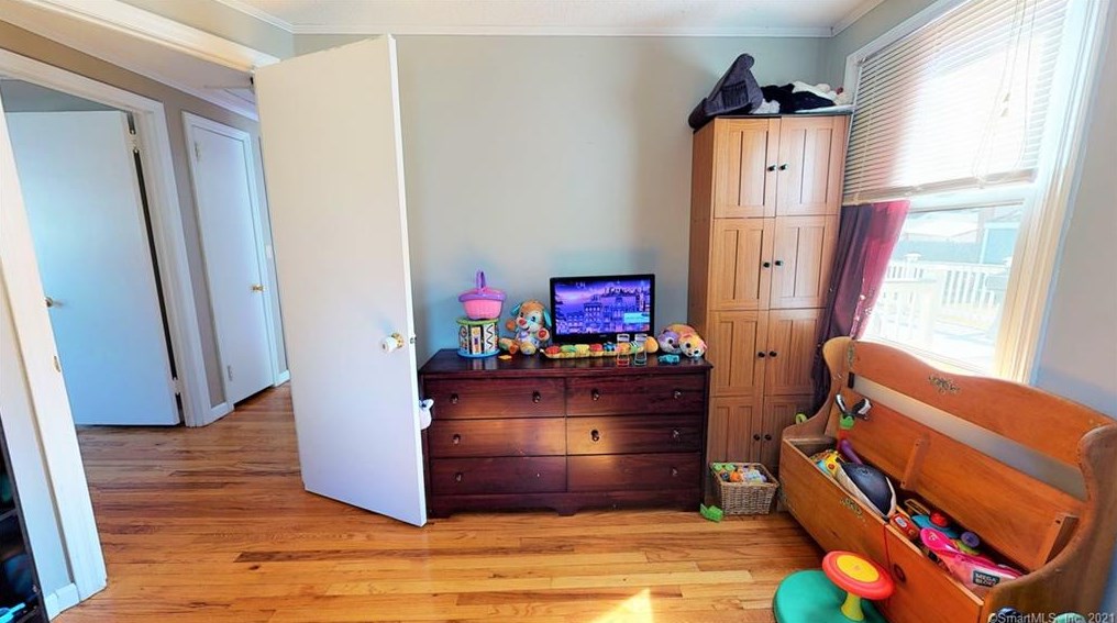 27 Burke Rd, Vernon CT 06066-2453 exterior