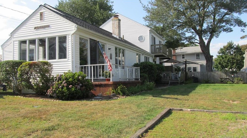 19 Osprey Rd, Niantic, CT 06357