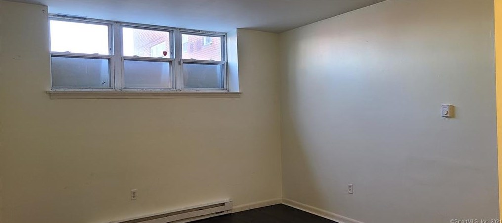24 Merrill St #d1, Hartford, CT 06106