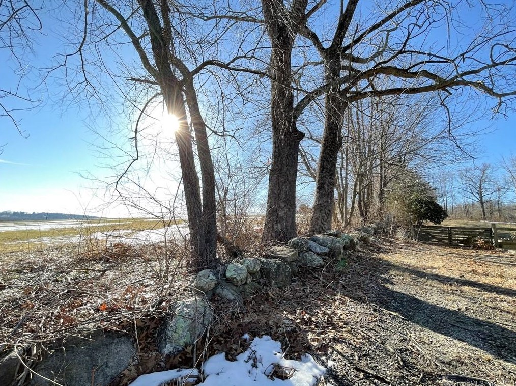 118 Brayman Hollow Rd, Pomfret Center, CT 06259