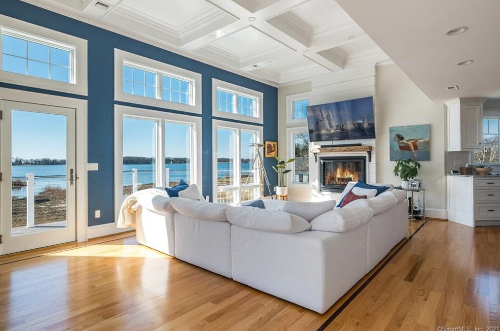 38 College St, Fenwick, CT 06475