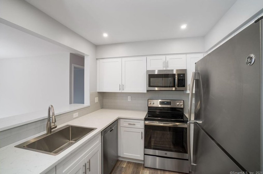 1465 E Putnam Ave #600, Old Greenwich, CT 06870