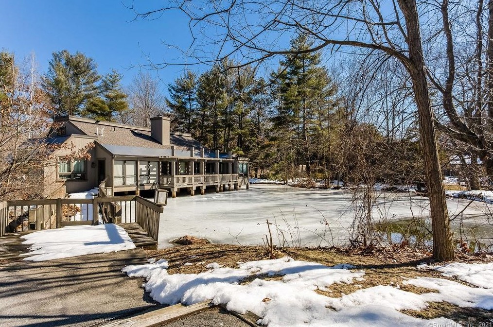 38 Heritage Dr, Avon, CT 06001-4521
